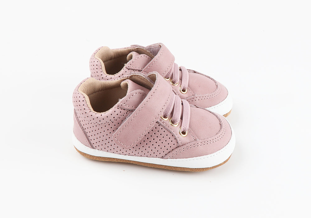 
                      
                        Play Perfect Pansy Pop Low Top {Premium Leather}
                      
                    