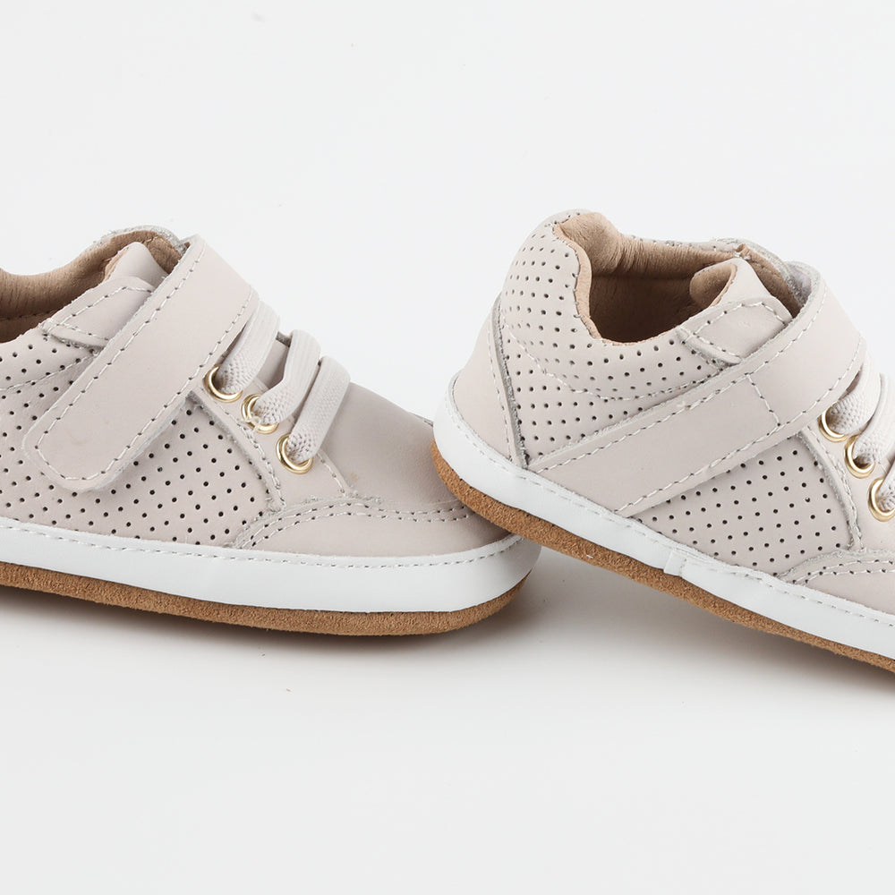 
                      
                        Play Perfect Bone Low Top {Premium Leather}
                      
                    