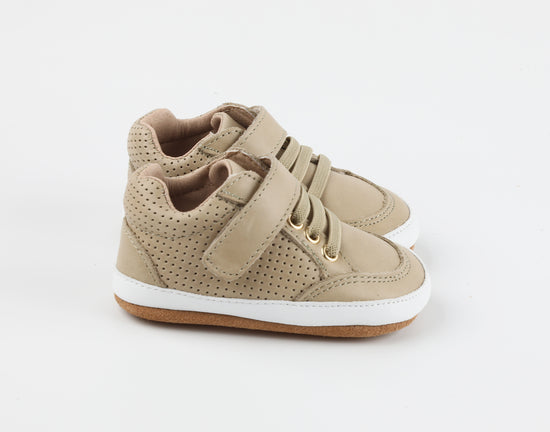 Play Perfect Beige Low Top {Premium Leather}