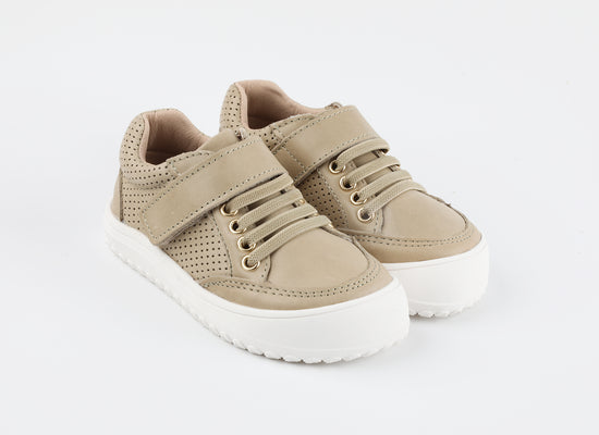 Play Perfect Beige Low Top {Premium Leather}