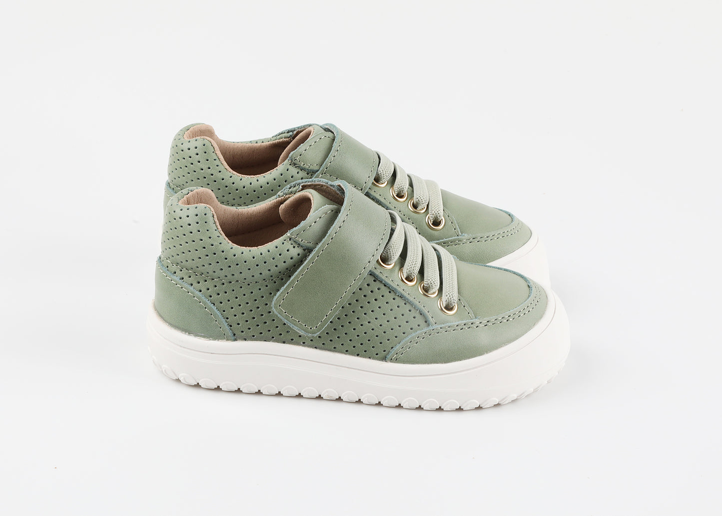 Play Perfect Avocado Low Top {Premium Leather}