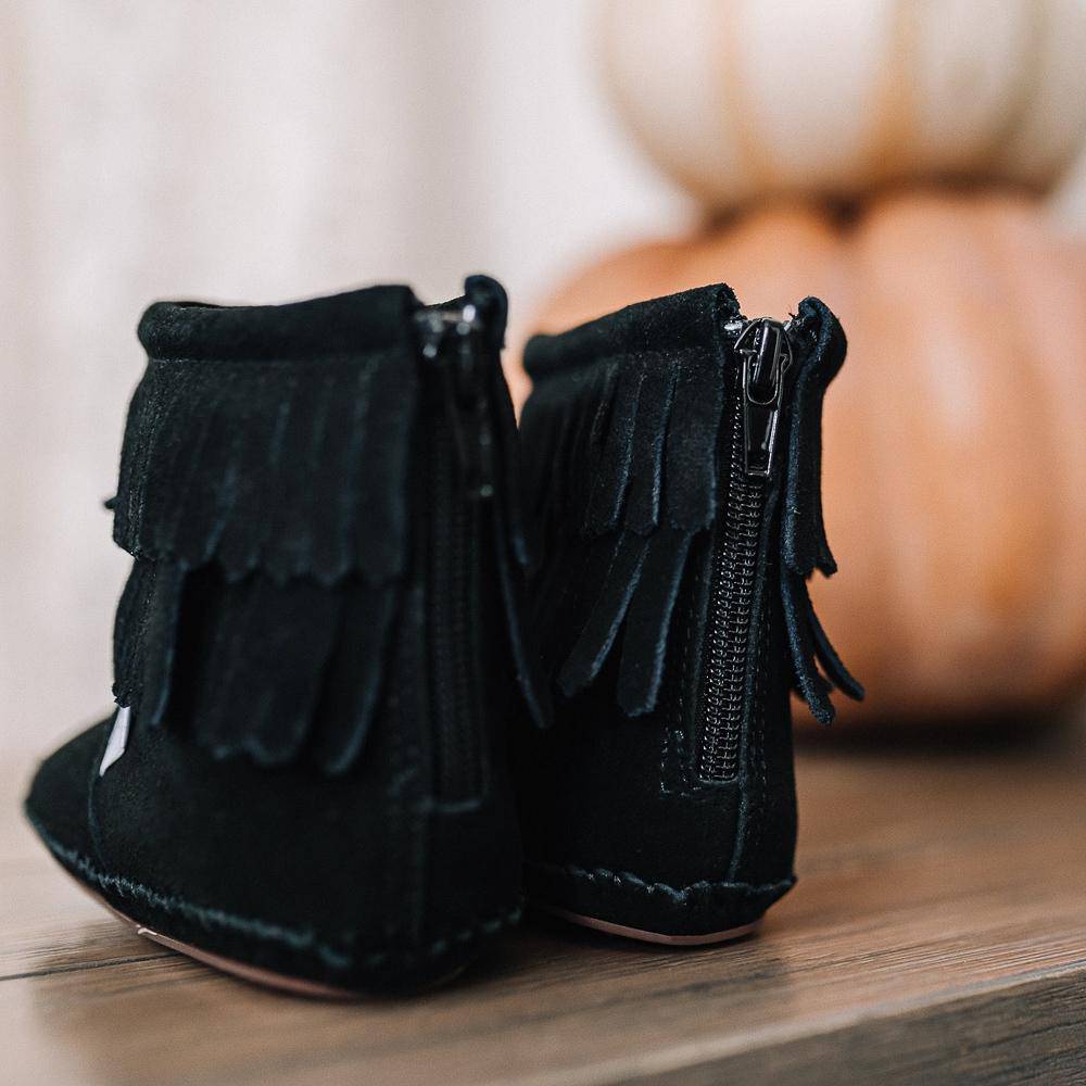 
                      
                        Black Cozy Boot Boot Little Love Bug Co. 
                      
                    