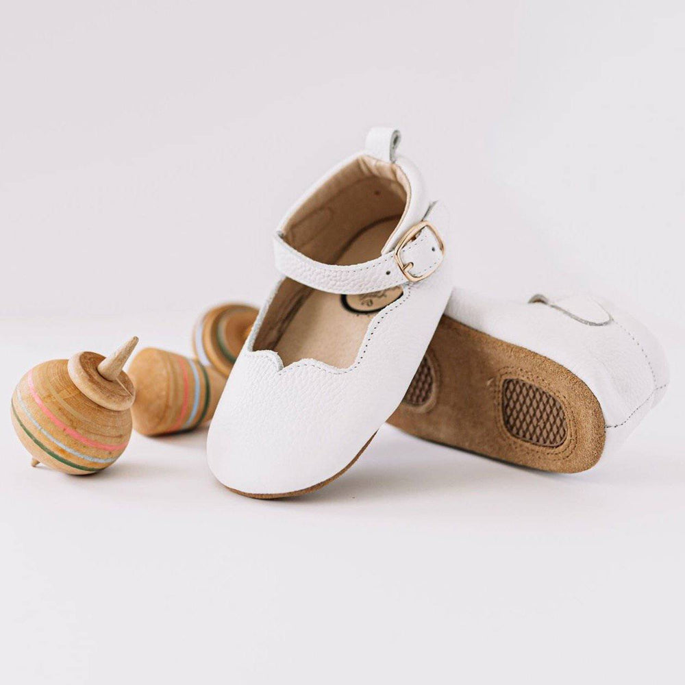 
                      
                        White Olivia Dress Shoe Little Love Bug Co. 2 (Weatherproof Soft Sole) 
                      
                    